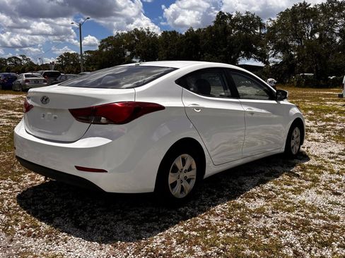 Used 2016 Hyundai Elantra SE FWD image 5