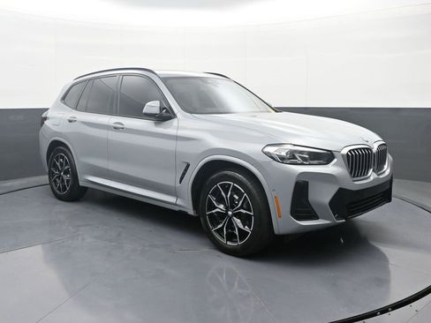 Used 2024 BMW X3 xDrive30i w/ Premium Package image 3