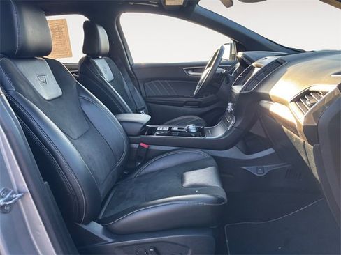 Used 2020 Ford Edge ST w/ Equipment Group 401A image 13