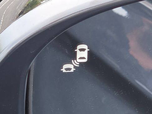 Certified 2025 Honda CR-V Sport-L image 8