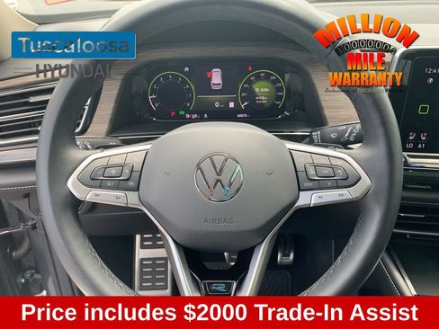 Used 2024 Volkswagen Atlas SEL Premium R-Line AWD/4WD image 16