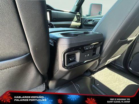 Used 2025 GMC Sierra 2500 AT4 w/ AT4 Premium Plus Package AWD/4WD image 26