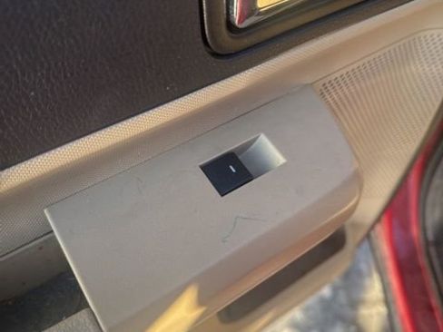 Used 2010 Ford Edge Limited image 35