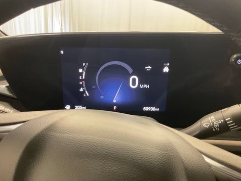 Used 2024 Buick Envista Avenir FWD image 2