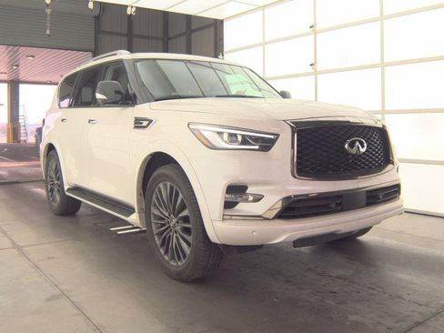 Used 2024 INFINITI QX80 Premium Select w/ Cargo Package image 4