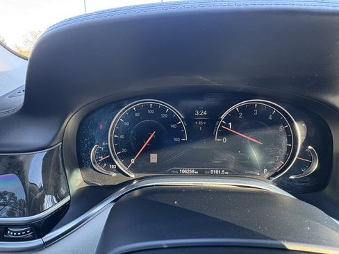 Used 2018 BMW 750i image 39