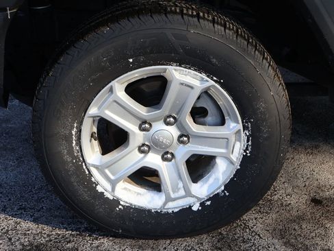 Used 2019 Jeep Wrangler Unlimited Sport S image 11