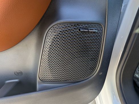 New 2026 Chrysler Pacifica Pinnacle w/ Trailer Tow Group image 46