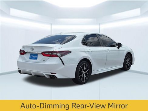 Used 2024 Toyota Camry SE FWD image 6