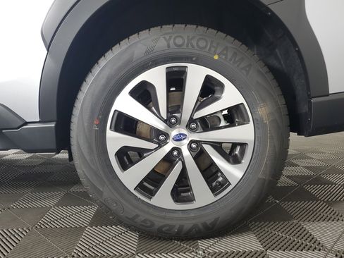 New 2025 Subaru Outback Premium image 30