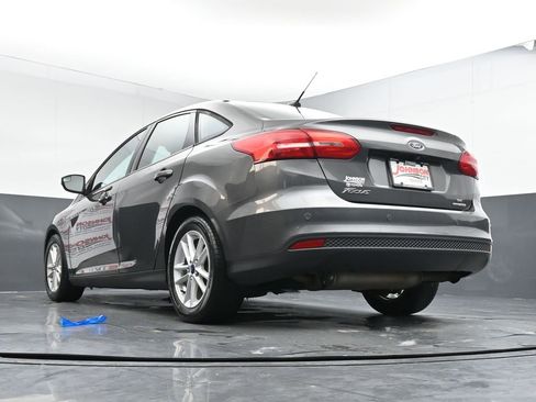 Used 2016 Ford Focus SE w/ Reverse Sensing Package image 40