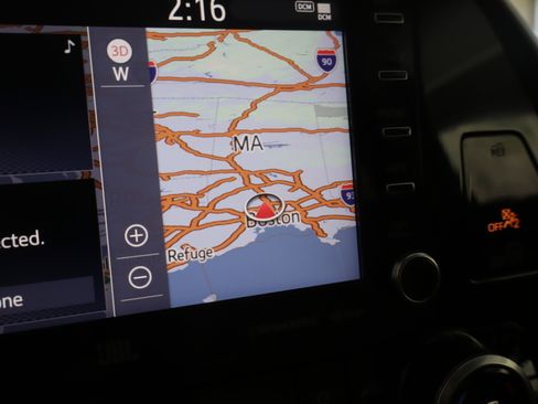 Used 2021 Toyota Highlander Limited image 4