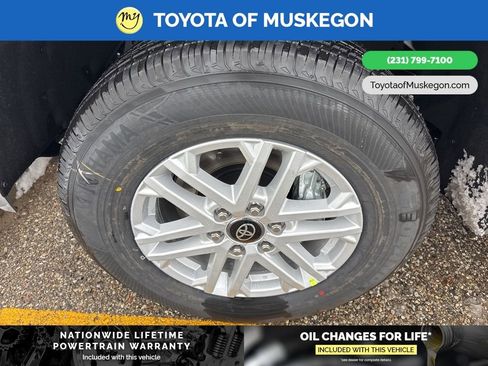 New 2026 Toyota Tundra SR5 image 9