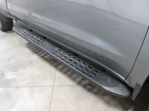 Used 2021 Chevrolet Silverado 1500 RST AWD/4WD image 13