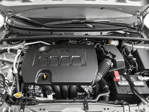 Used 2018 Toyota Corolla SE FWD image 13