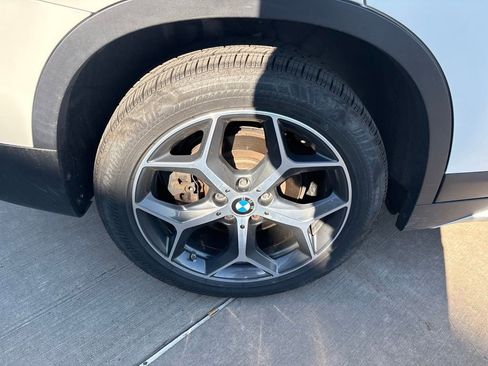 Used 2018 BMW X1 xDrive28i AWD/4WD image 11