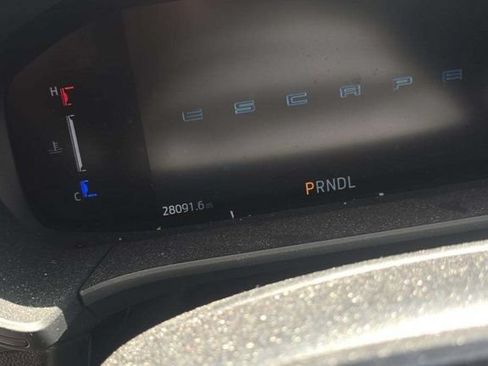 Used 2025 Ford Escape Active w/ Cold Weather Package FWD image 10