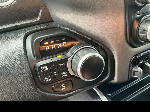 Used 2021 RAM 1500 Big Horn AWD/4WD image 25