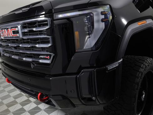 Used 2025 GMC Sierra 2500 AT4 w/ AT4 Premium Plus Package AWD/4WD image 42