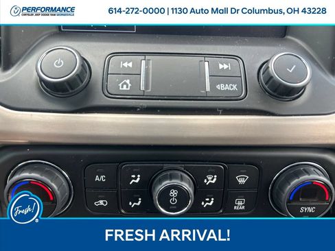 Used 2023 GMC Acadia Denali AWD/4WD image 23