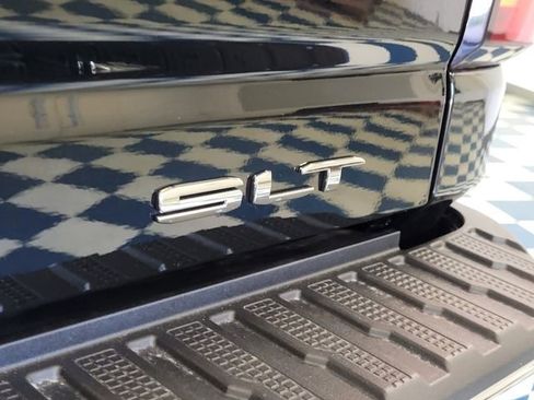 New 2025 GMC Sierra 2500 SLT image 10