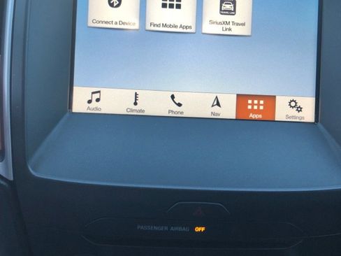 Used 2018 Ford Edge SEL w/ Equipment Group 201A image 9