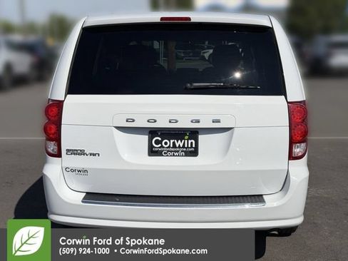 Used 2016 Dodge Grand Caravan SE FWD image 15