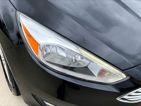 Used 2015 Ford Focus Titanium FWD image 27