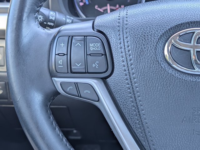 Used 2018 Toyota Highlander Limited AWD/4WD image 22
