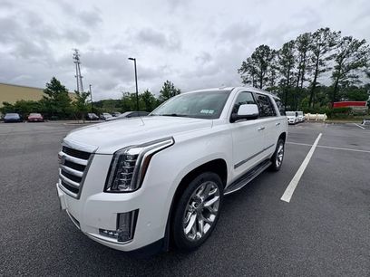 Used 2017 Cadillac Escalade Luxury