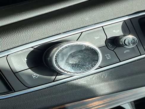 Certified 2023 Cadillac Escalade Premium Luxury AWD/4WD image 39