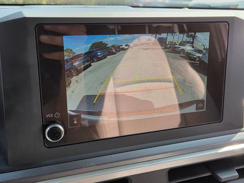 Used 2024 Toyota Tacoma SR5 w/ SR5 Upgrade Package image 28