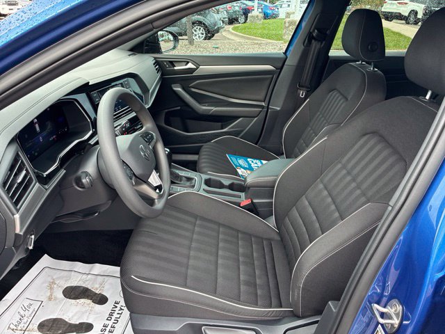 Used 2022 Volkswagen Jetta Sport FWD image 5