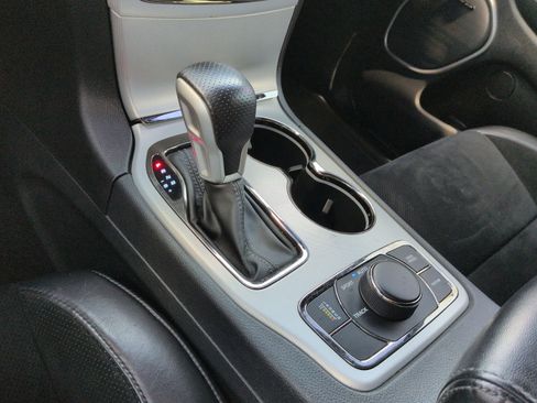 Used 2018 Jeep Grand Cherokee Trackhawk AWD/4WD image 16