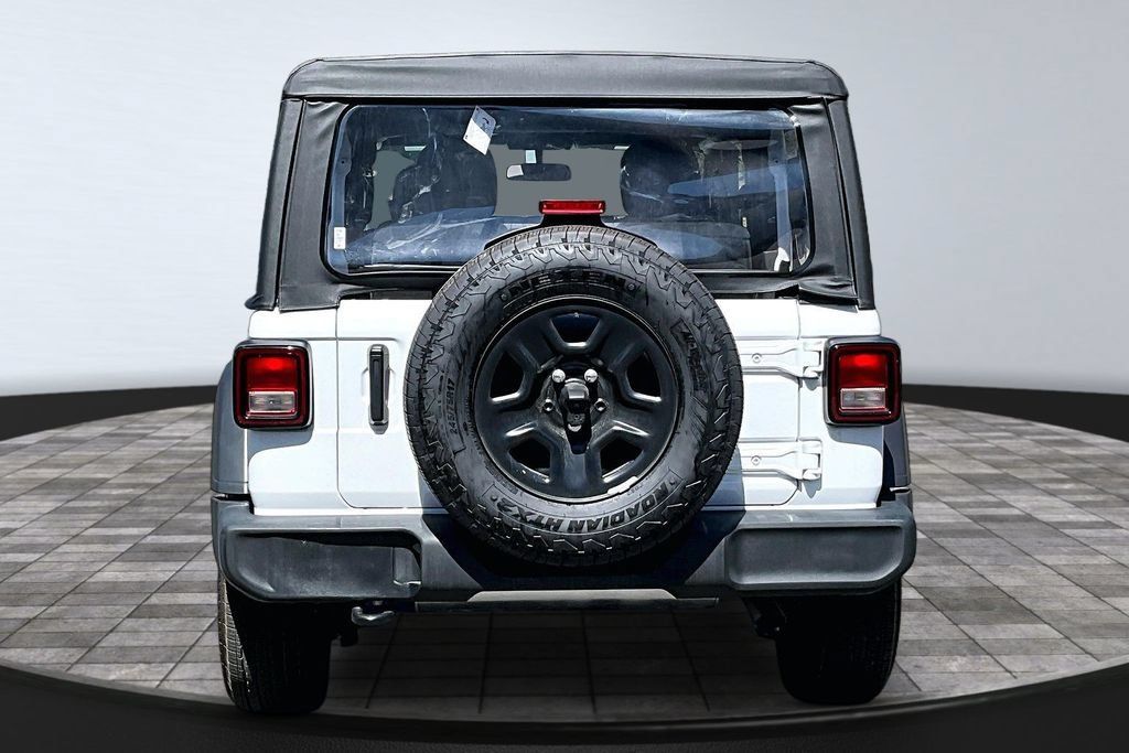 Certified 2025 Jeep Wrangler Sport AWD/4WD image 23