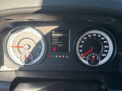 Used 2014 RAM 1500 Big Horn image 9