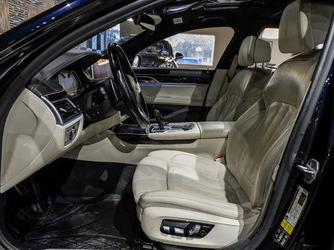 Used 2019 BMW 740i xDrive w/ Executive Package image 4