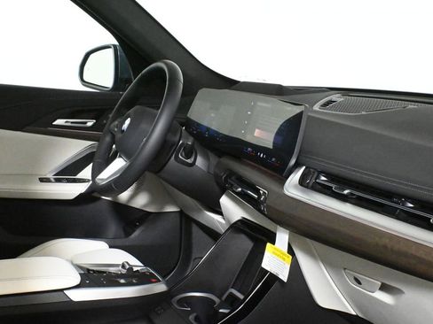 New 2026 BMW X1 xDrive28i w/ Technology Package image 33
