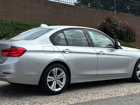 Used 2016 BMW 328i Sedan RWD image 6