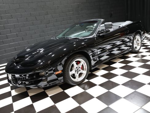 Used 1999 Pontiac Firebird Trans Am RWD image 15