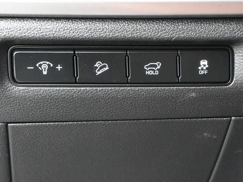 Used 2024 Kia Telluride EX w/ EX Captain's Chair Package FWD image 6