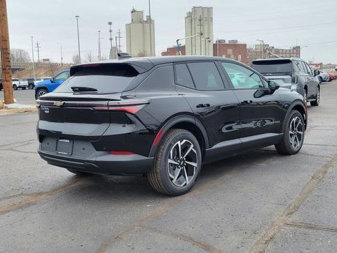 New 2026 Chevrolet Equinox EV LT w/ Comfort Package image 2
