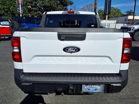 New 2026 Ford Maverick Lariat image 3