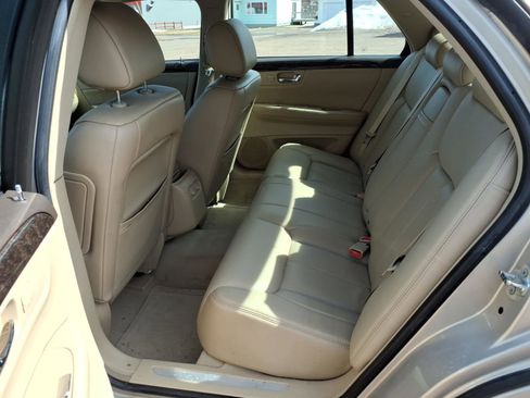 Used 2008 Cadillac DTS image 11