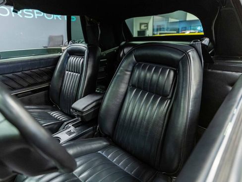 Used 1993 Ford Mustang LX image 10