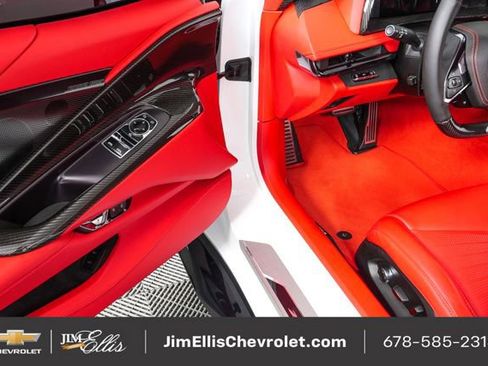 Used 2023 Chevrolet Corvette Z06 w/ Z07 Performance Package image 9