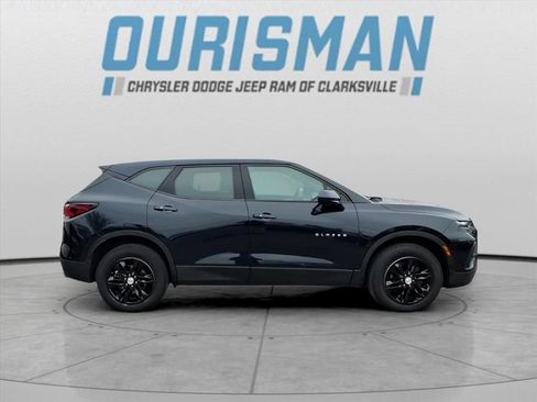 Used 2021 Chevrolet Blazer LT image 2