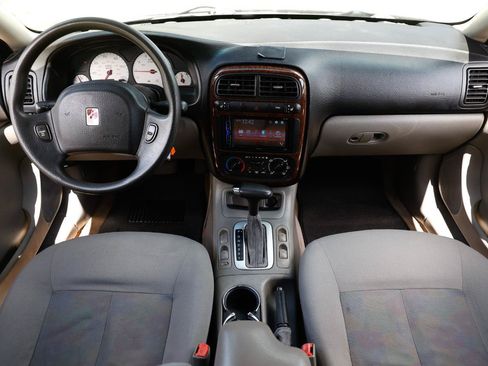 Used 2003 Saturn L-Series L200 w/ Audio Pkg I FWD image 2
