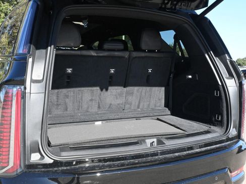 New 2026 Cadillac Escalade IQL Sport 1 w/ LPO, ONYX Package image 46