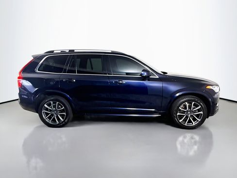 Used 2019 Volvo XC90 T5 Momentum w/ Protection Package Premier FWD image 11